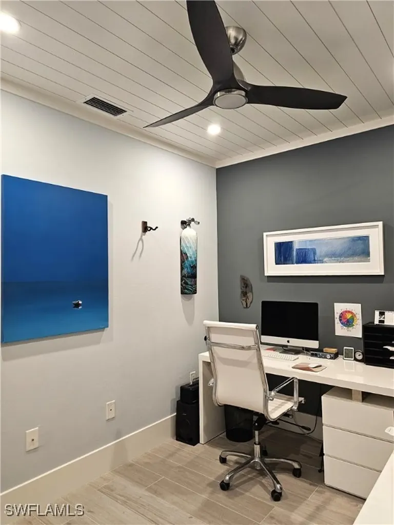 10620 Gulf Shore Drive Naples FL 34108