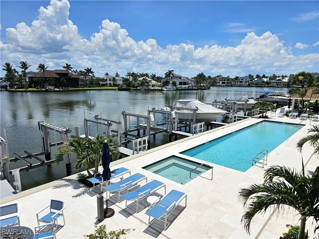 10620 Gulf Shore Drive Naples FL 34108