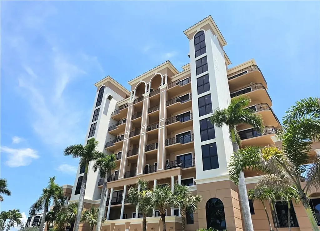 10620 Gulf Shore Drive Naples FL 34108