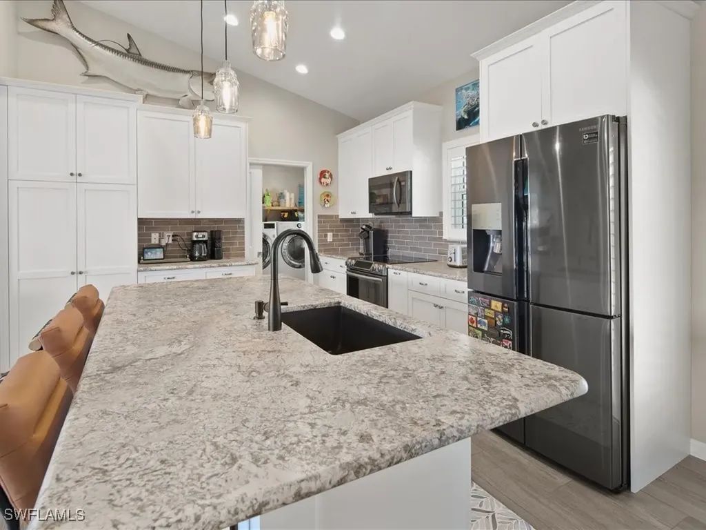 24536 Dolphin Street Bonita Springs FL 34134