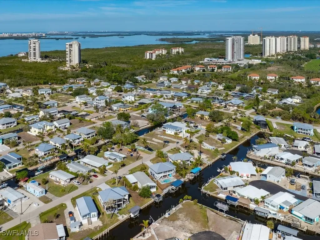 24536 Dolphin Street Bonita Springs FL 34134