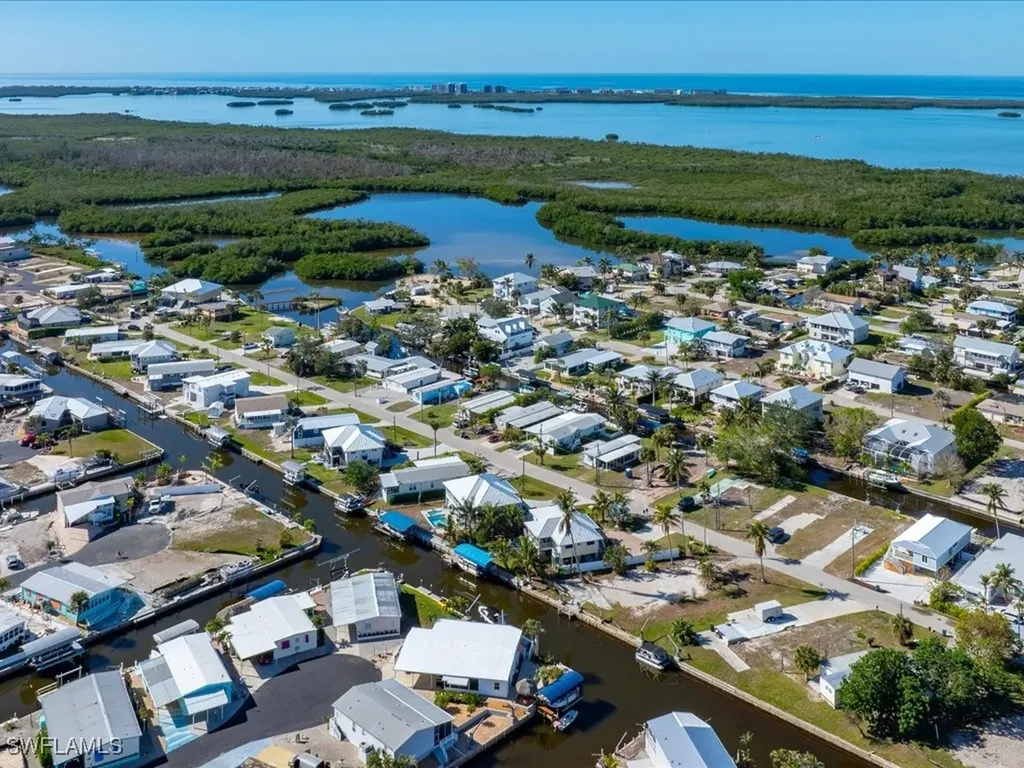 24536 Dolphin Street Bonita Springs FL 34134