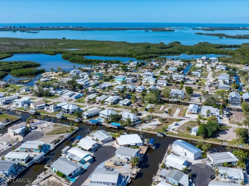 24536 Dolphin Street Bonita Springs FL 34134