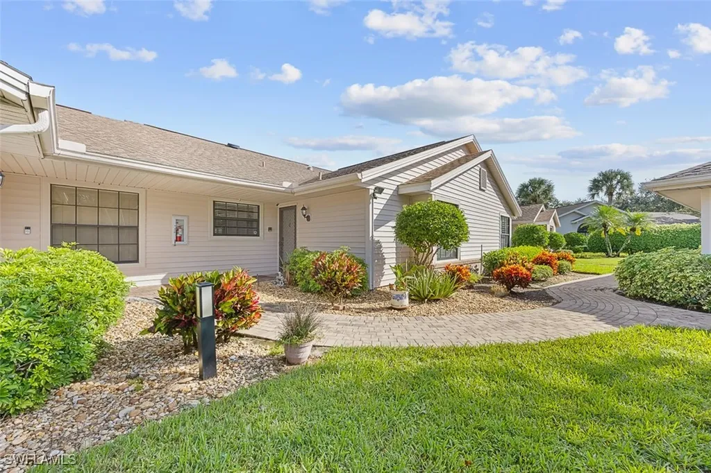 6654 Tannin Lane Naples FL 34109