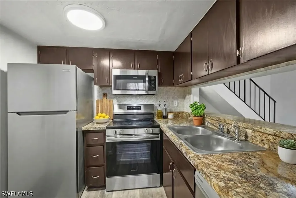 3371 Alouette Circle Fort Myers FL 33907