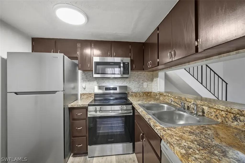 3371 Alouette Circle Fort Myers FL 33907