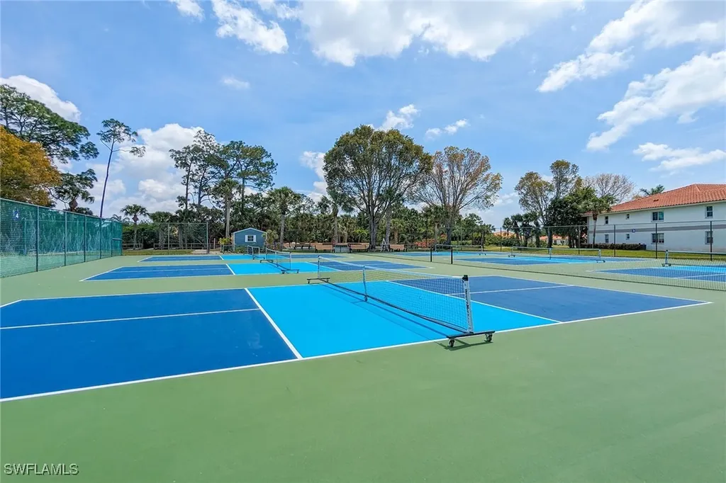 409 Gabriel Circle Naples FL 34104