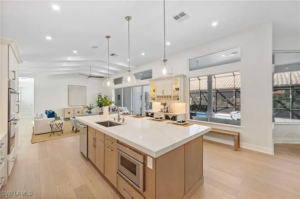 3133 Terramar Drive Naples FL 34119