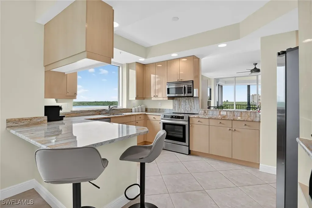 420 Cove Tower Drive Naples FL 34110