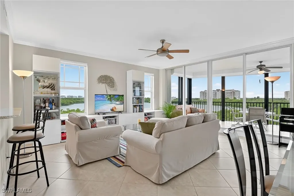 420 Cove Tower Drive Naples FL 34110