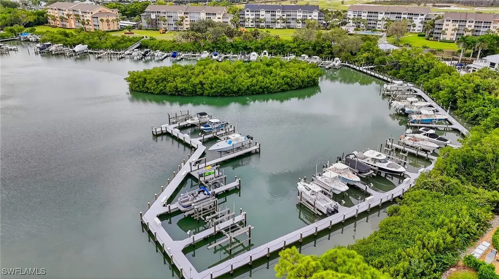 420 Cove Tower Drive Naples FL 34110