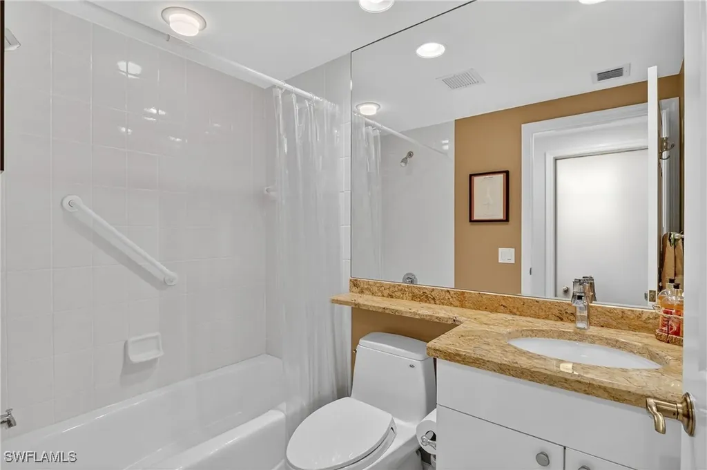 420 Cove Tower Drive Naples FL 34110