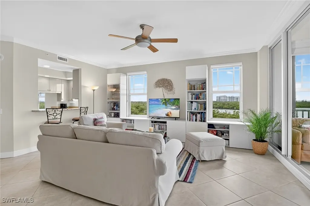 420 Cove Tower Drive Naples FL 34110