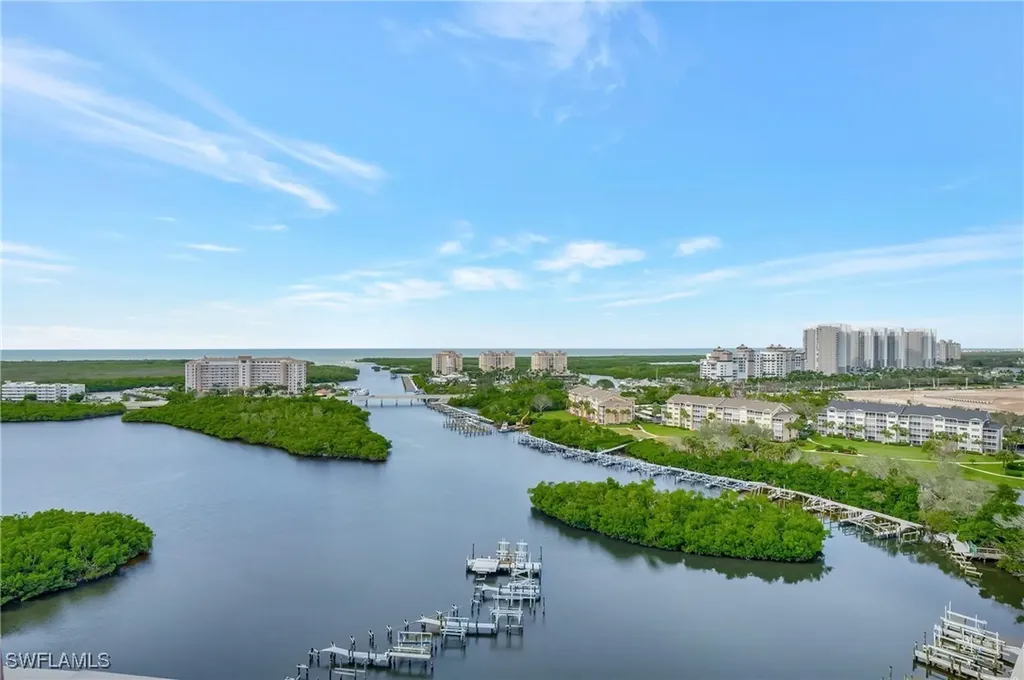 420 Cove Tower Drive Naples FL 34110