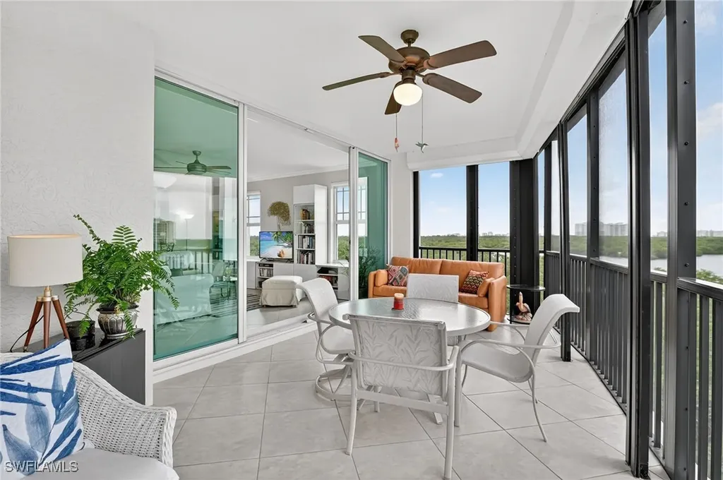 420 Cove Tower Drive Naples FL 34110