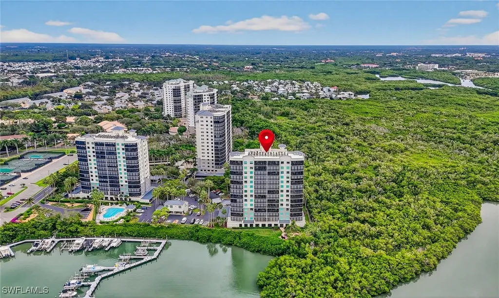 420 Cove Tower Drive Naples FL 34110