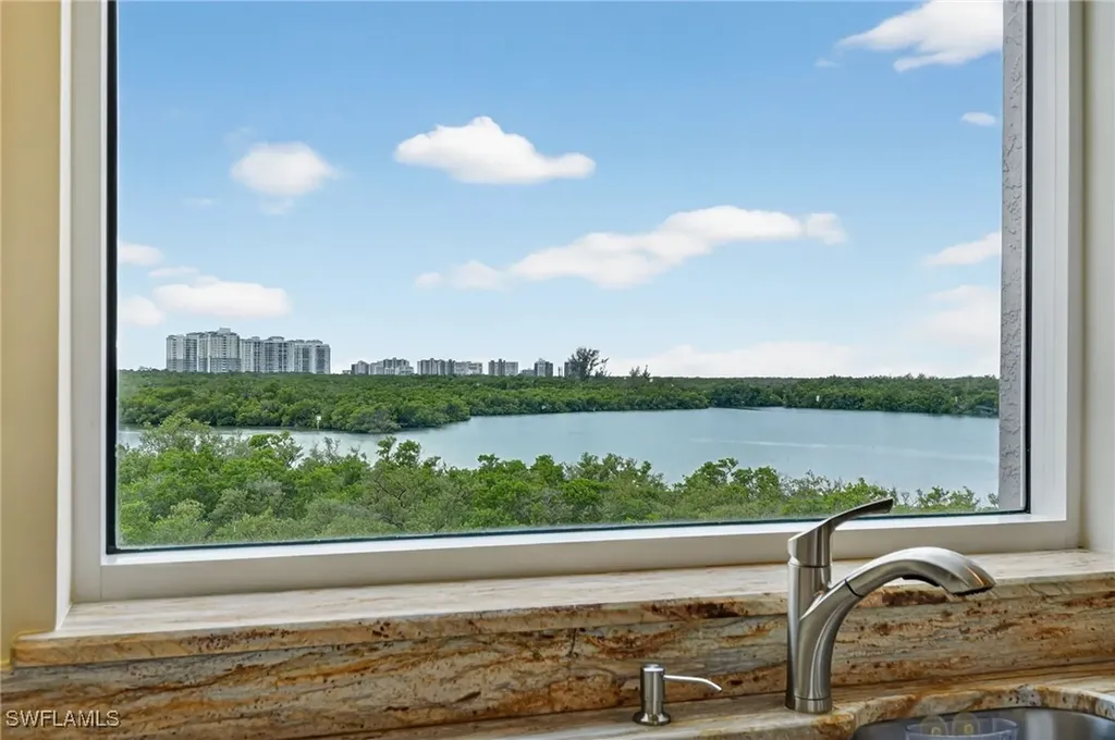 420 Cove Tower Drive Naples FL 34110