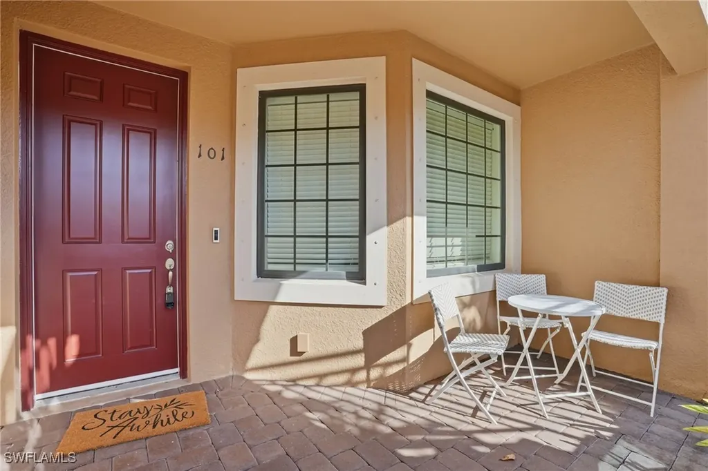 9374 Pocida Court Naples FL 34119