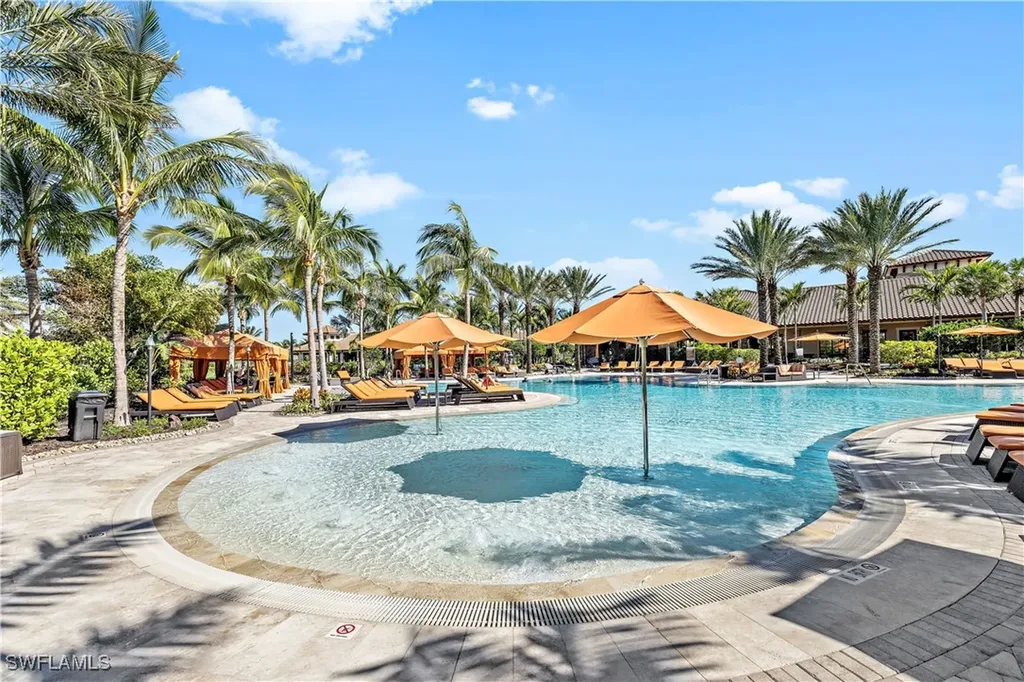 9374 Pocida Court Naples FL 34119