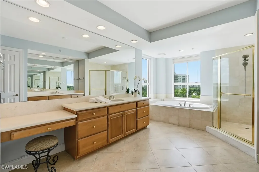 285 Grande Way Naples FL 34110