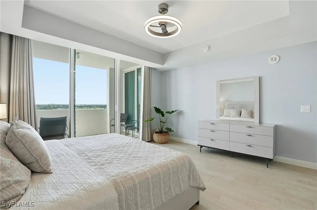 285 Grande Way Naples FL 34110