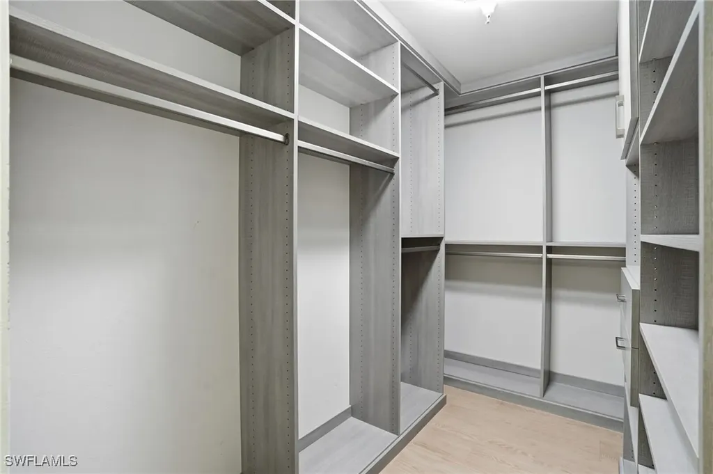 285 Grande Way Naples FL 34110