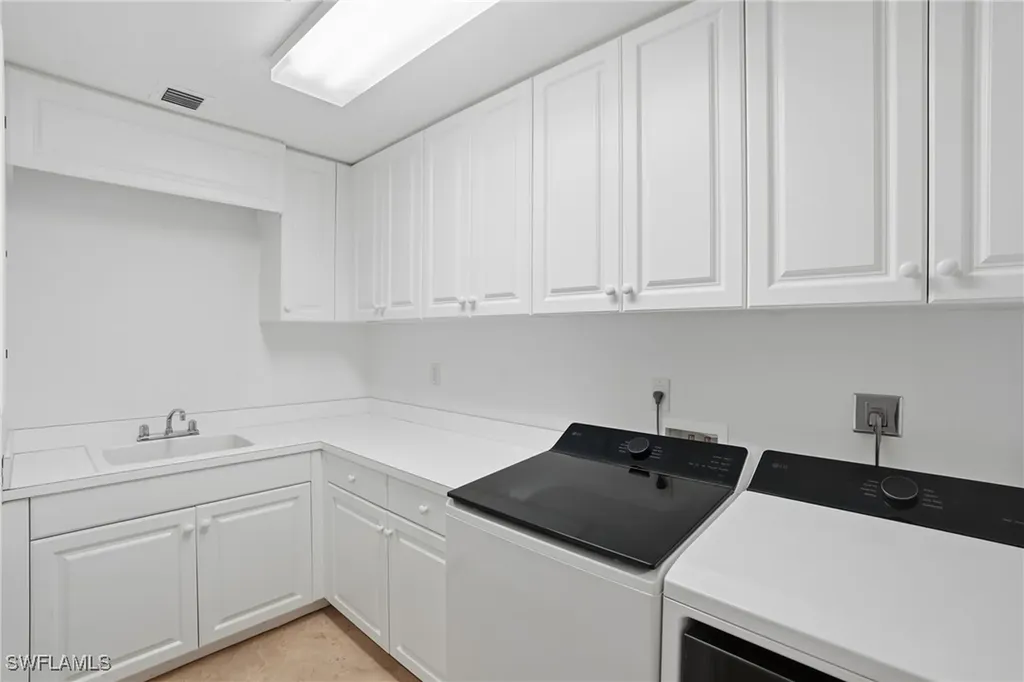 285 Grande Way Naples FL 34110