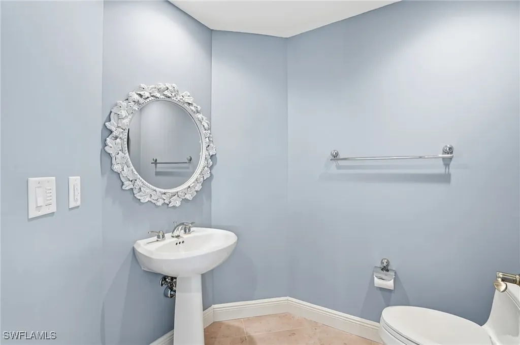 285 Grande Way Naples FL 34110