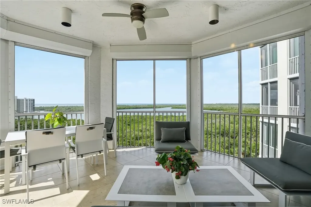 285 Grande Way Naples FL 34110