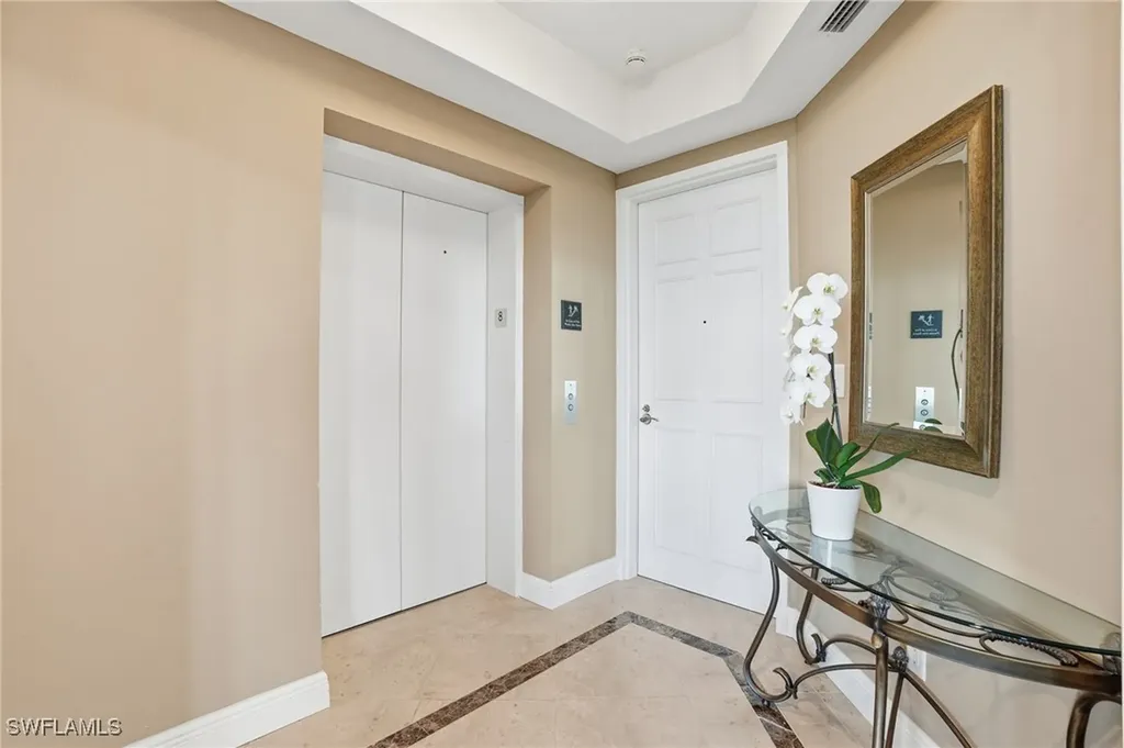 285 Grande Way Naples FL 34110