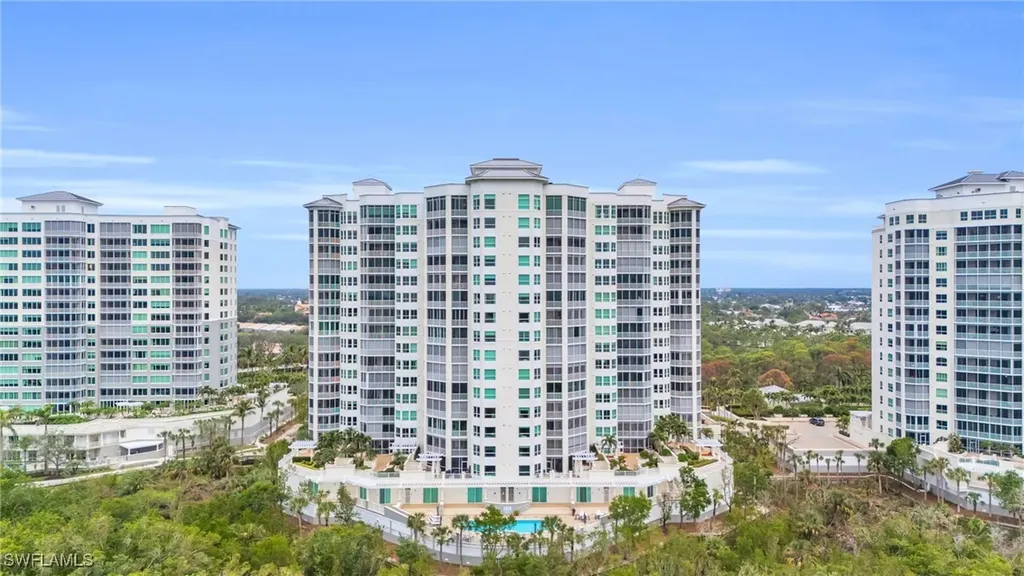 285 Grande Way Naples FL 34110