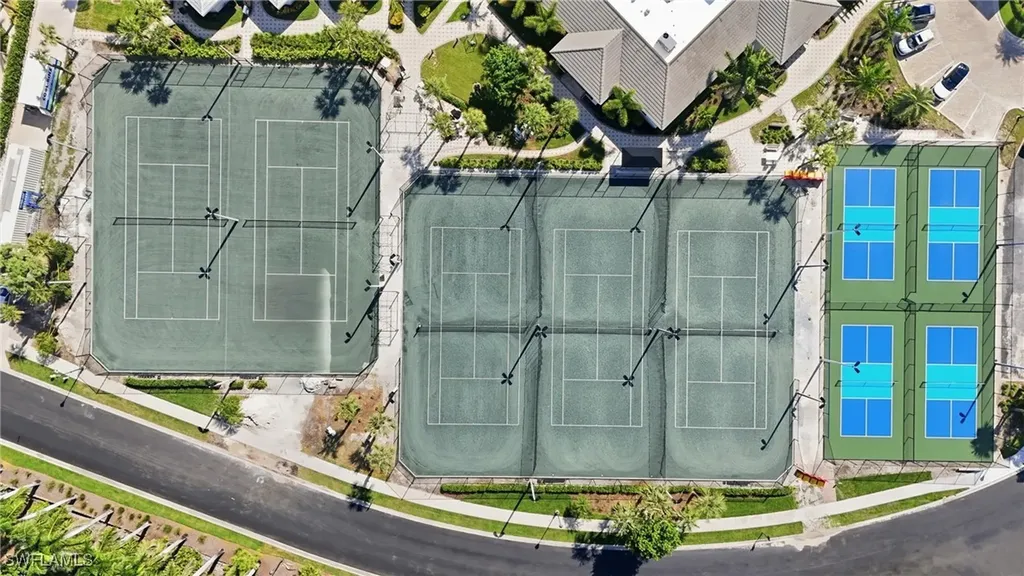 285 Grande Way Naples FL 34110