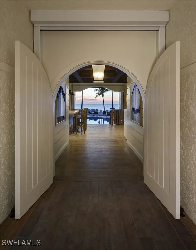 285 Grande Way Naples FL 34110