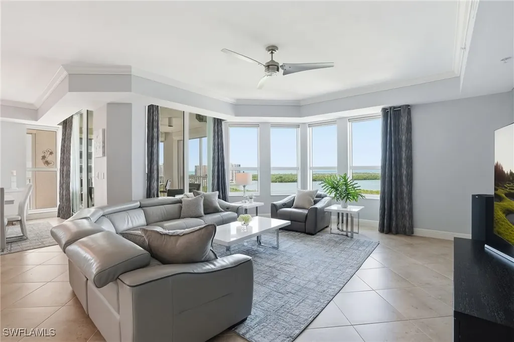 285 Grande Way Naples FL 34110