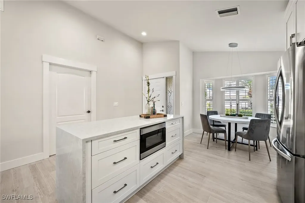 1590 Weybridge Circle Naples FL 34110