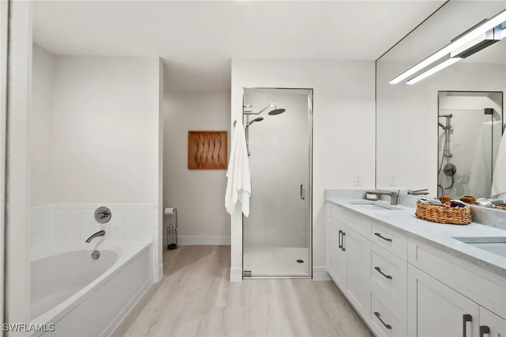 1590 Weybridge Circle Naples FL 34110