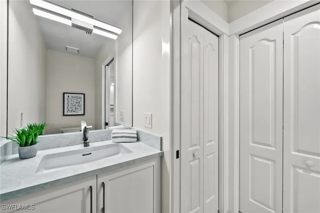 1590 Weybridge Circle Naples FL 34110