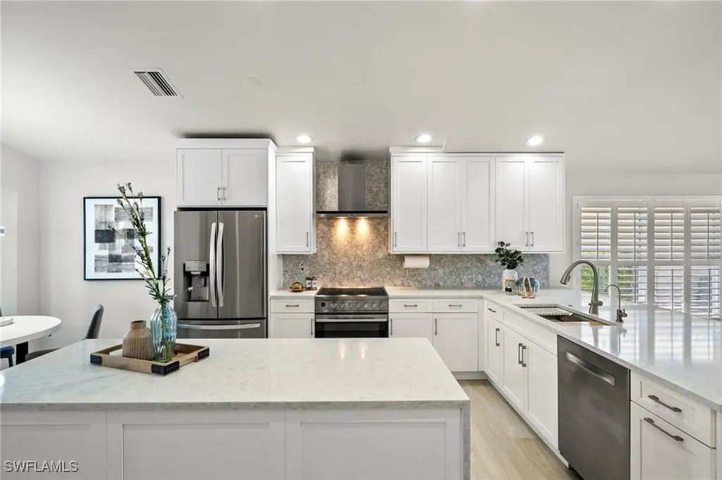 1590 Weybridge Circle Naples FL 34110