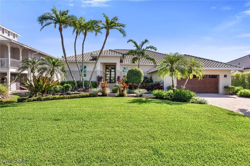 1923 Snook Drive Naples FL 34102
