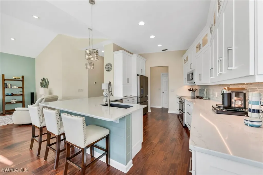 1923 Snook Drive Naples FL 34102