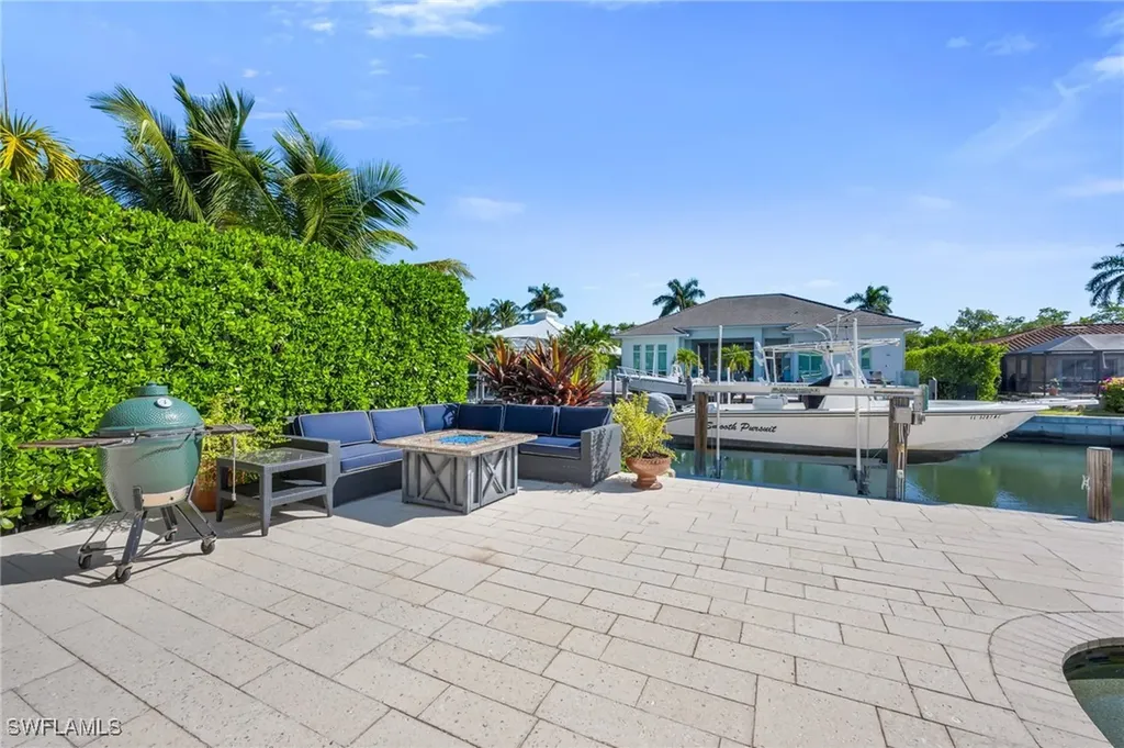 1923 Snook Drive Naples FL 34102