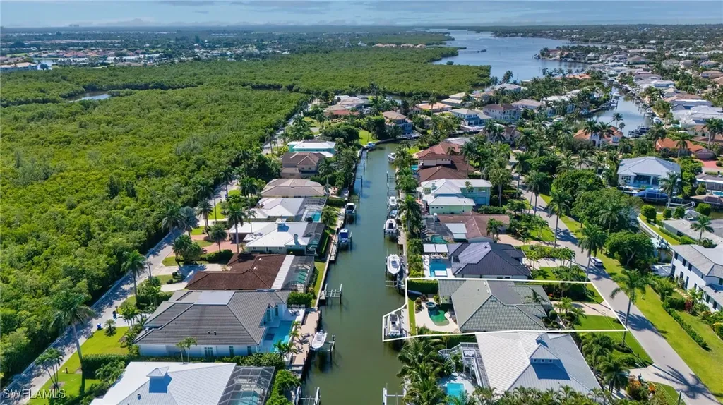 1923 Snook Drive Naples FL 34102