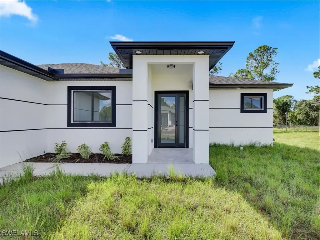 3417 8th Street SW Lehigh Acres FL 33976