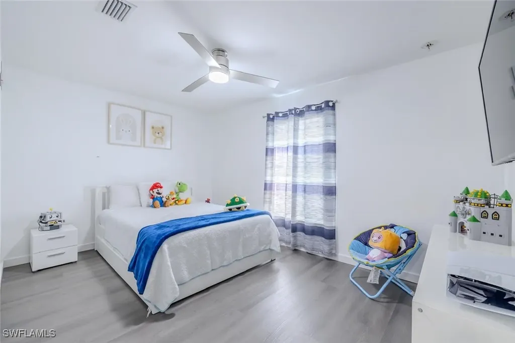 326 NE 10th Terrace Cape Coral FL 33909