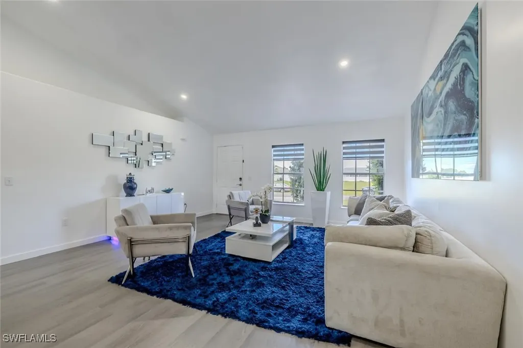 326 NE 10th Terrace Cape Coral FL 33909
