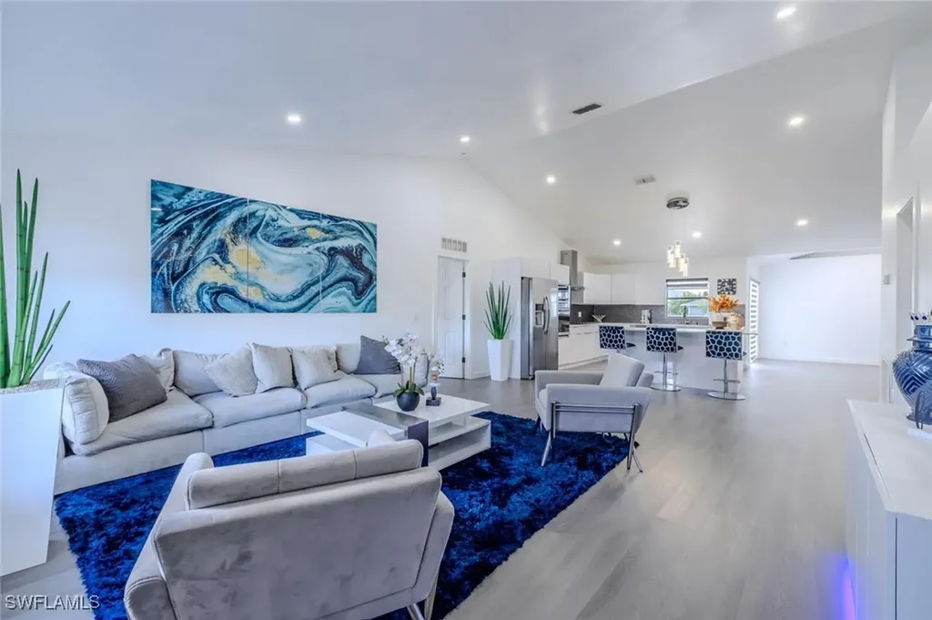 326 NE 10th Terrace Cape Coral FL 33909