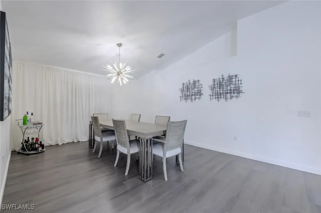 326 NE 10th Terrace Cape Coral FL 33909