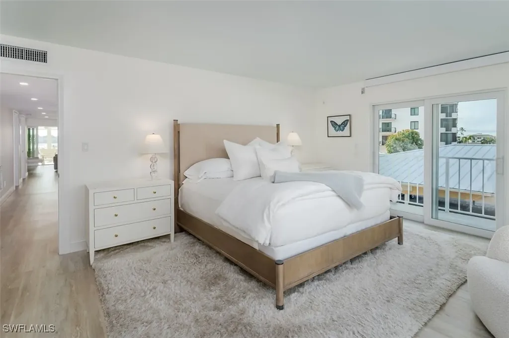 3450 Gulf Shore Boulevard N Naples FL 34103