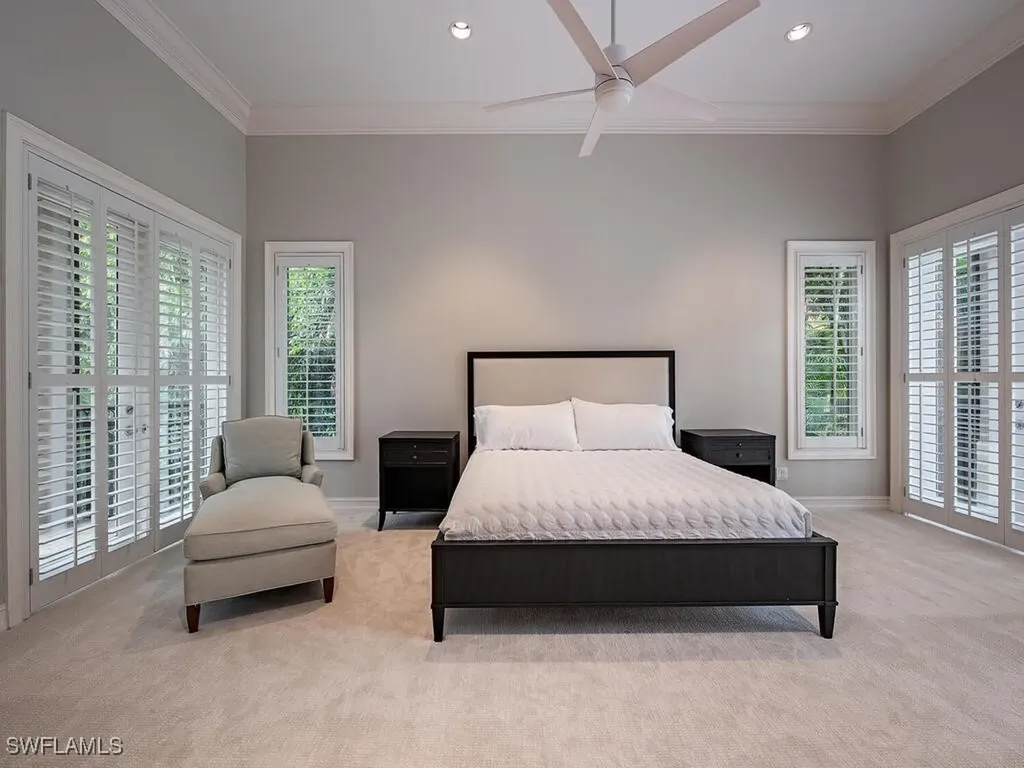 2080 Gordon Drive Naples FL 34102