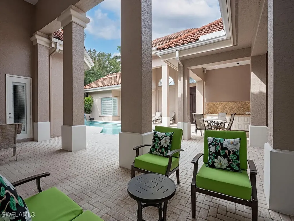 2080 Gordon Drive Naples FL 34102